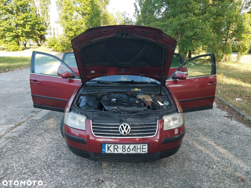 Volkswagen Passat 1.9 TDI Comfortline - 4