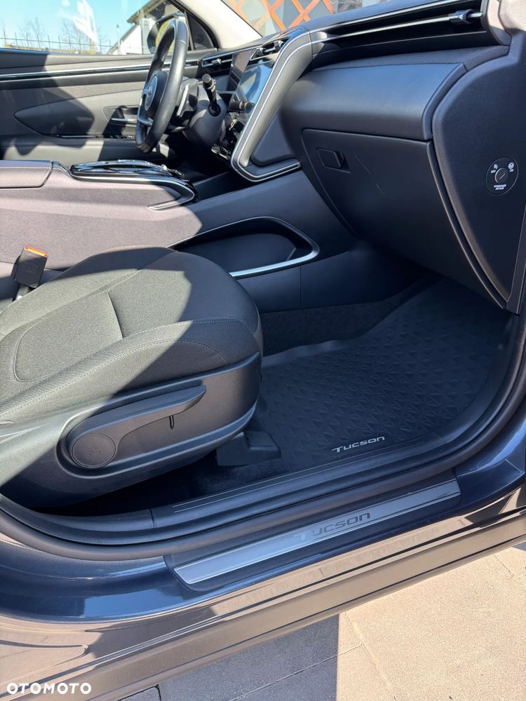 Hyundai Tucson 1.6 T-GDi HEV Executive 2WD - 22