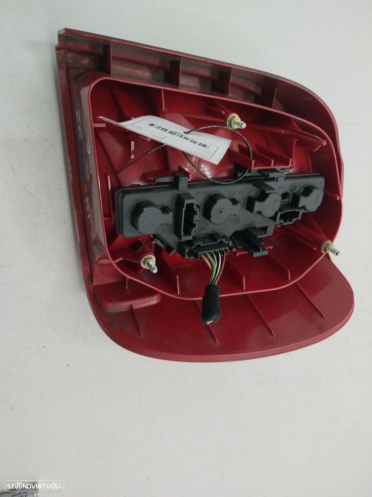 Farolim Stop Esq Volkswagen Polo (6N) - 4