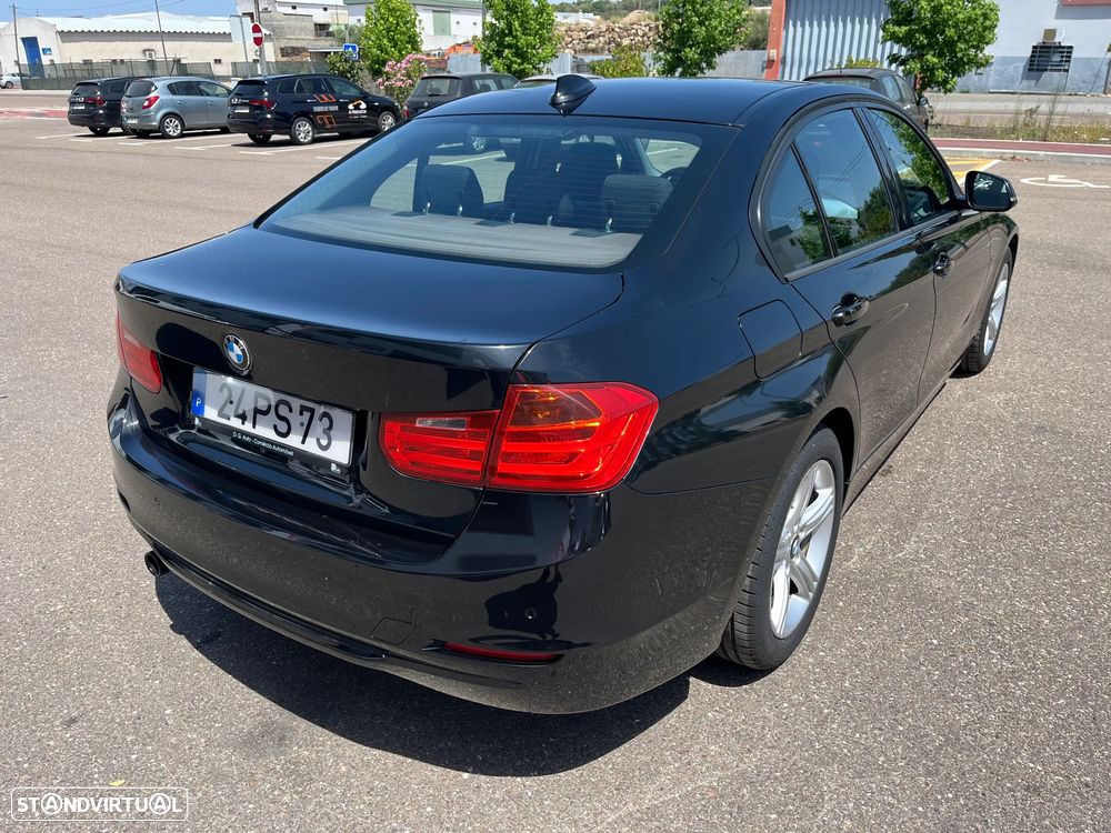 BMW 318 d Line Sport - 5
