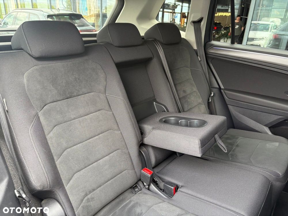 Volkswagen Tiguan Allspace - 16