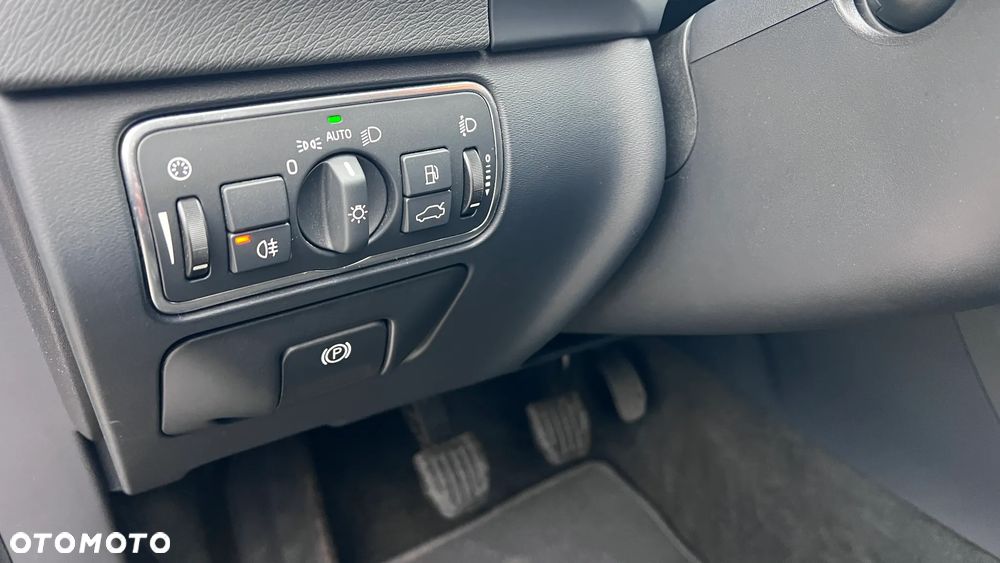 Volvo V60 D2 Momentum - 28
