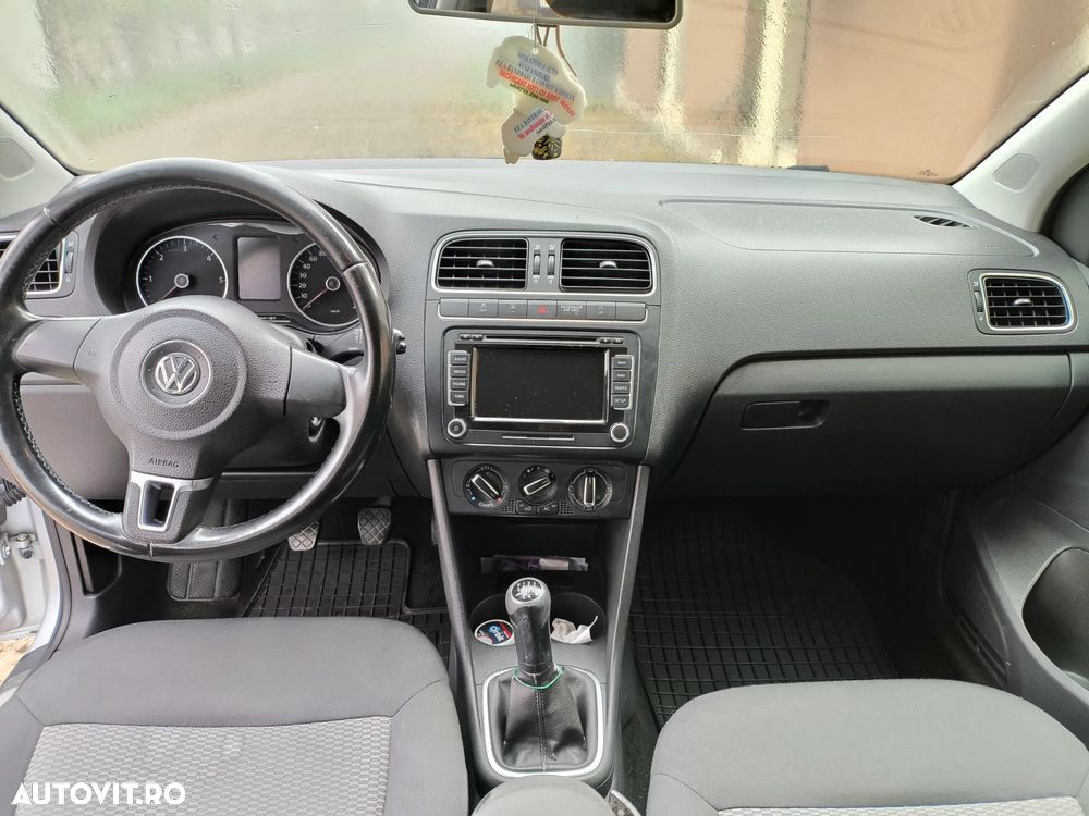 Volkswagen Polo - 5