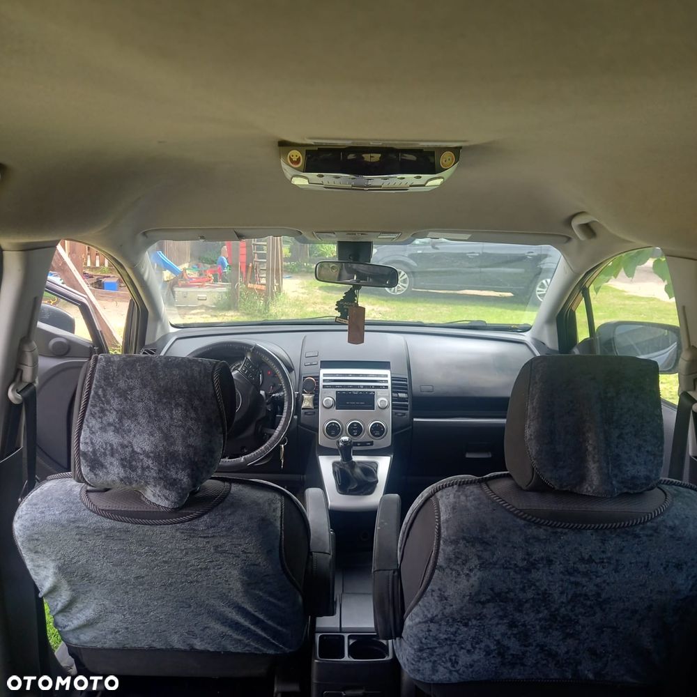 Mazda 5 - 8