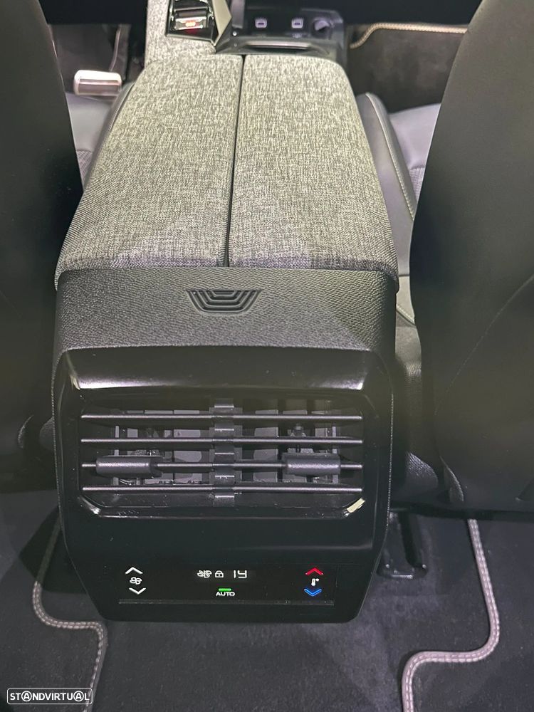 Peugeot 5008 1.2 Hybrid GT e-DCS6 - 19