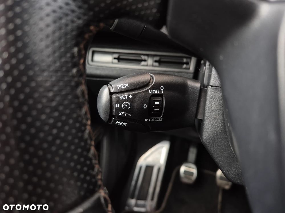 Peugeot 5008 2.0 HDi Active 7os - 16