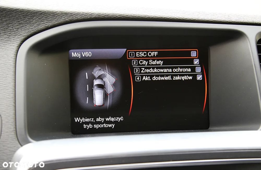 Volvo V60 2.0T R-Design - 38