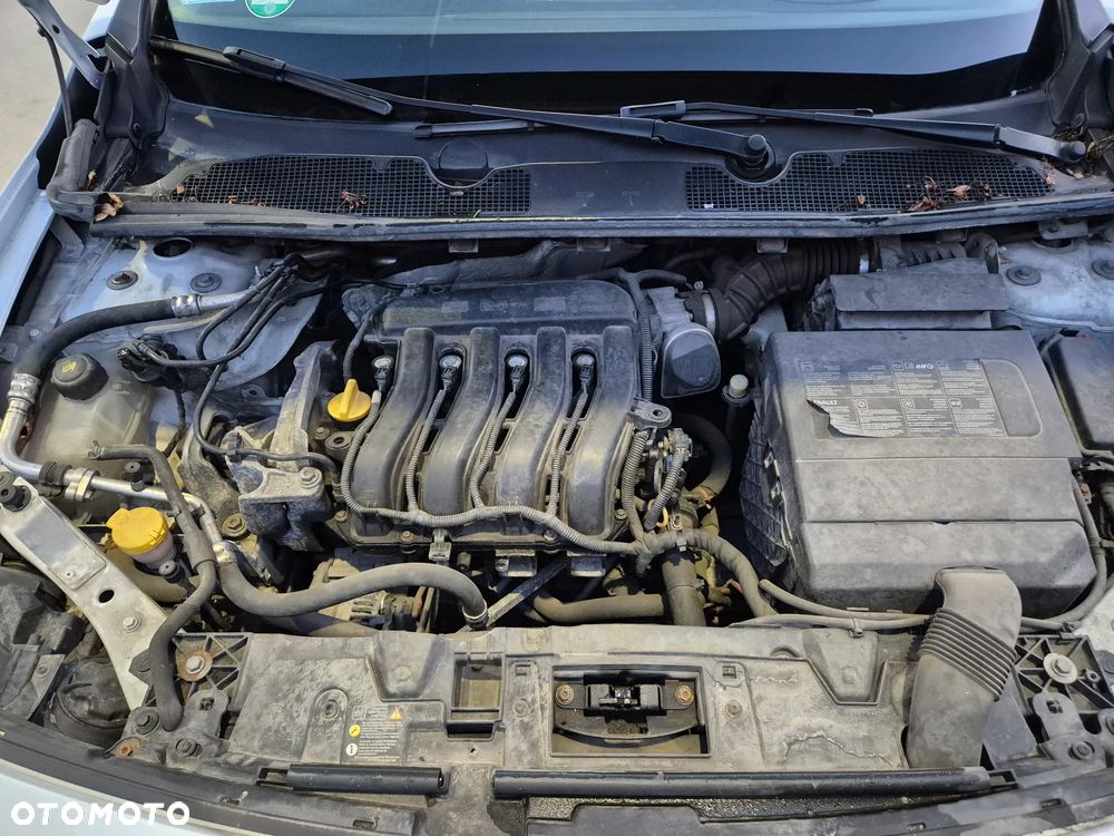 Renault Fluence 1.6 16V Expression Euro5 - 15