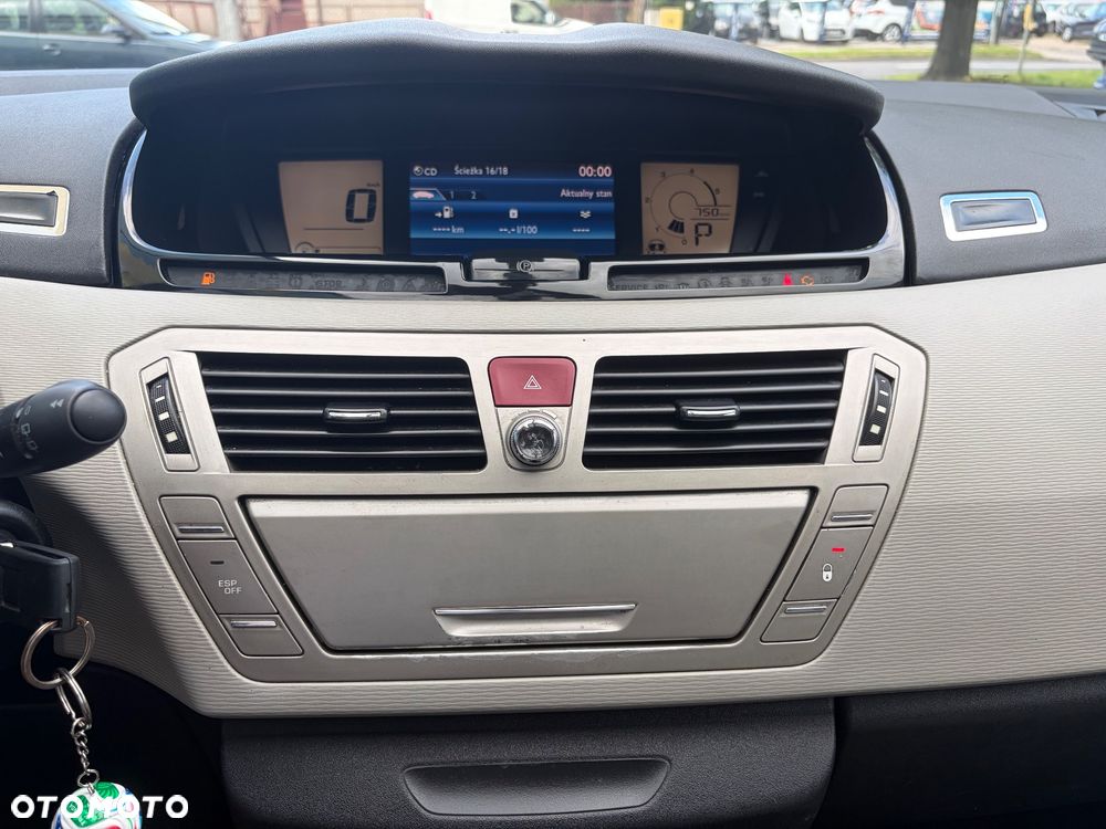 Citroën C4 Grand Picasso 2.0 HDi Exclusive - 32