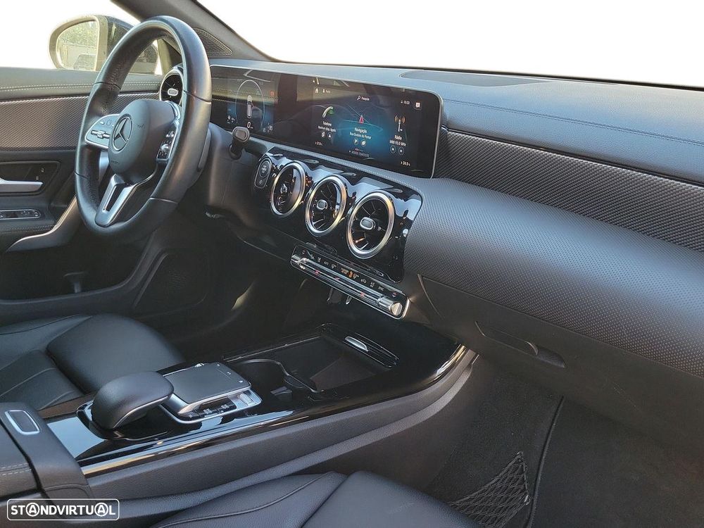 Mercedes-Benz CLA 200 d Shooting Brake Progressive Aut. - 12