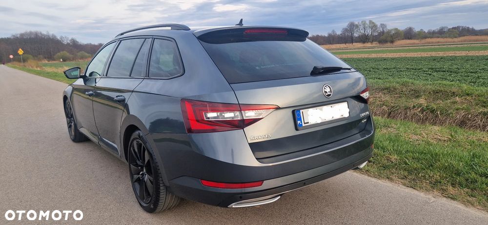 Skoda Superb 2.0 TDI 4x4 Sportline DSG - 5