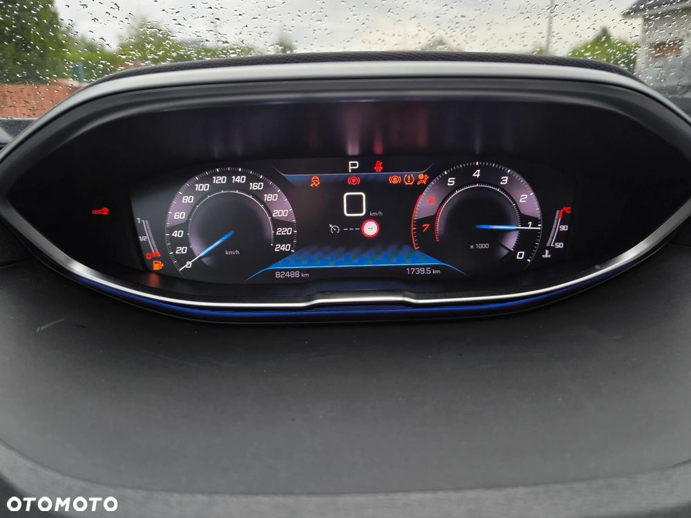 Peugeot 3008 1.2 PureTech GPF Allure S&S EAT8 - 10