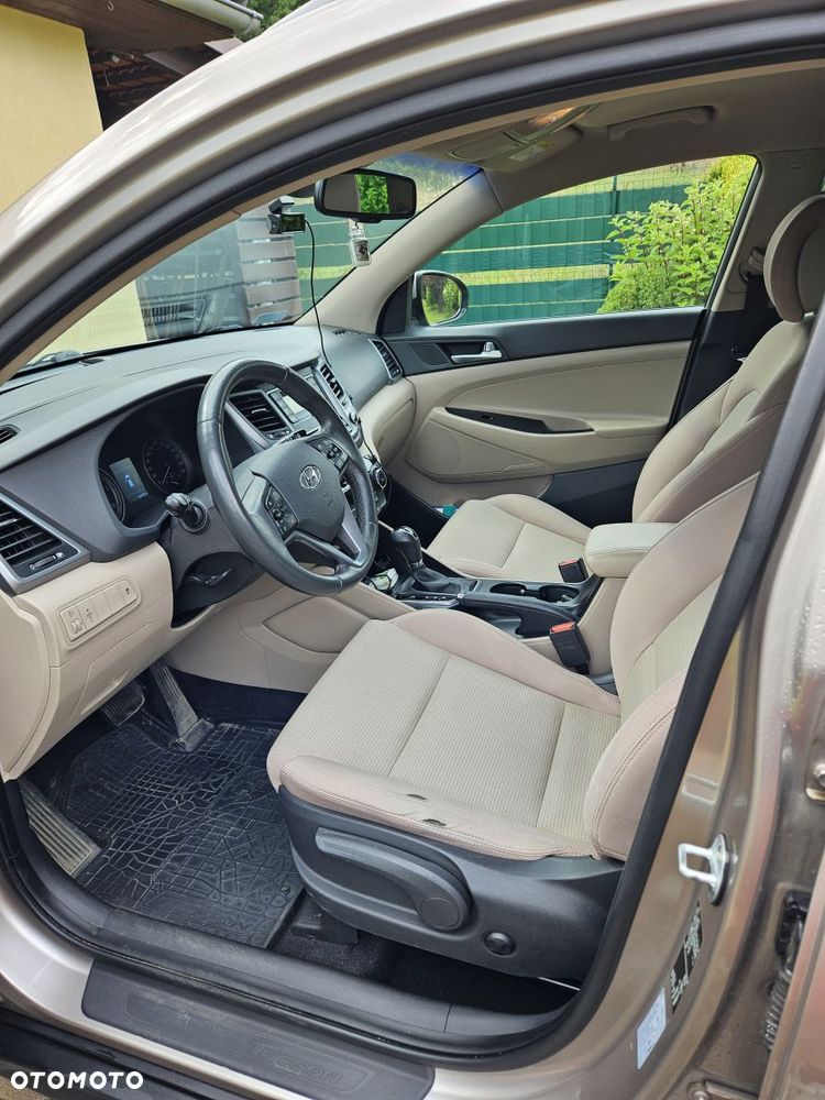 Hyundai Tucson 2.0 CRDI Comfort 4WD - 12