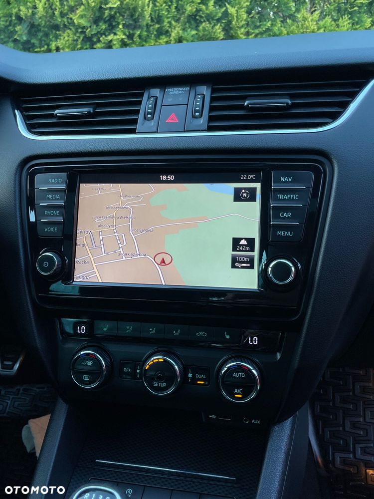 Skoda Octavia 2.0 TDI RS - 23
