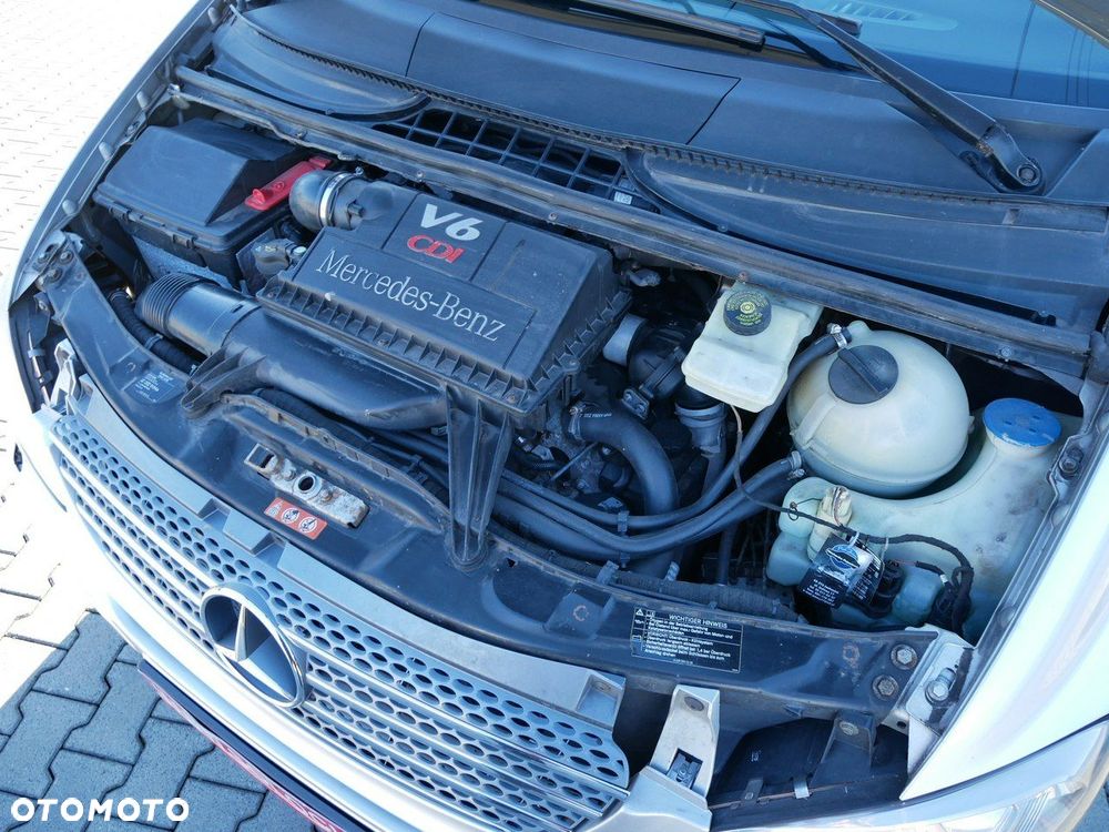 Mercedes-Benz Viano - 25