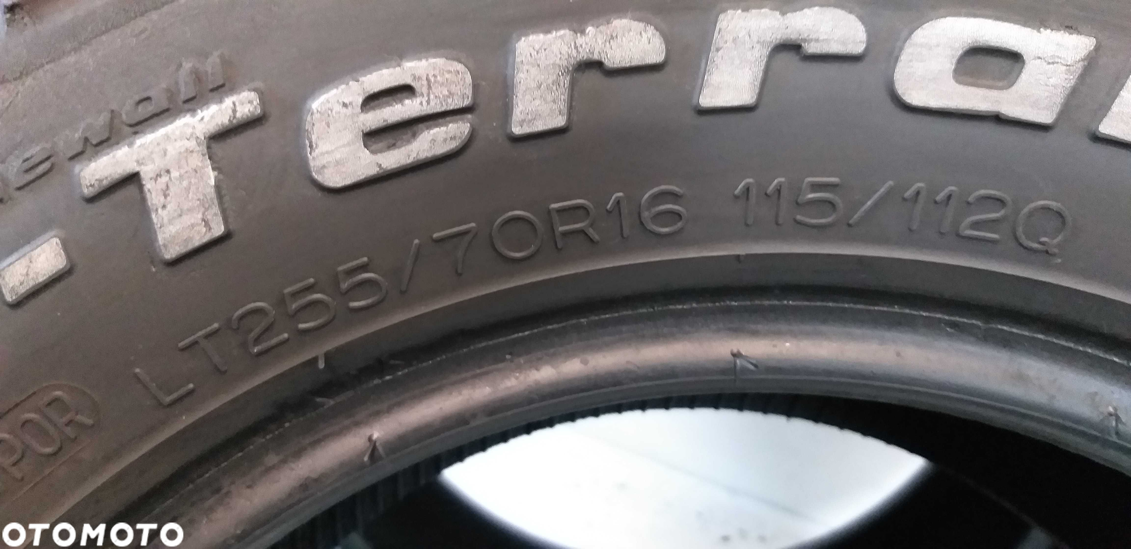 K222620C Komplet 255/70R16 BF Goodrich Mud-Terrain T/A KM2 2017rok - 4