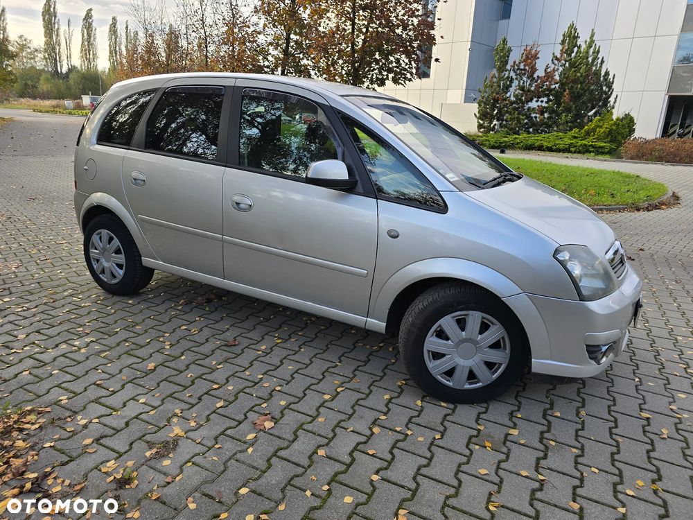 Opel Meriva 1.7 CDTI Cosmo - 27