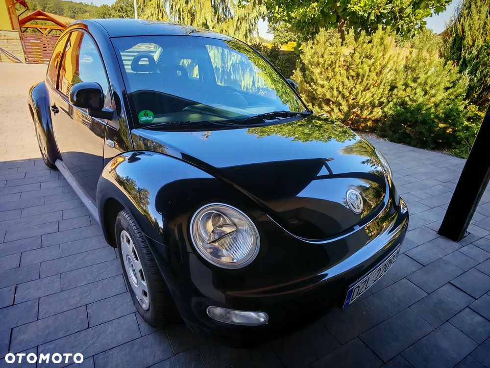 Volkswagen New Beetle - 1