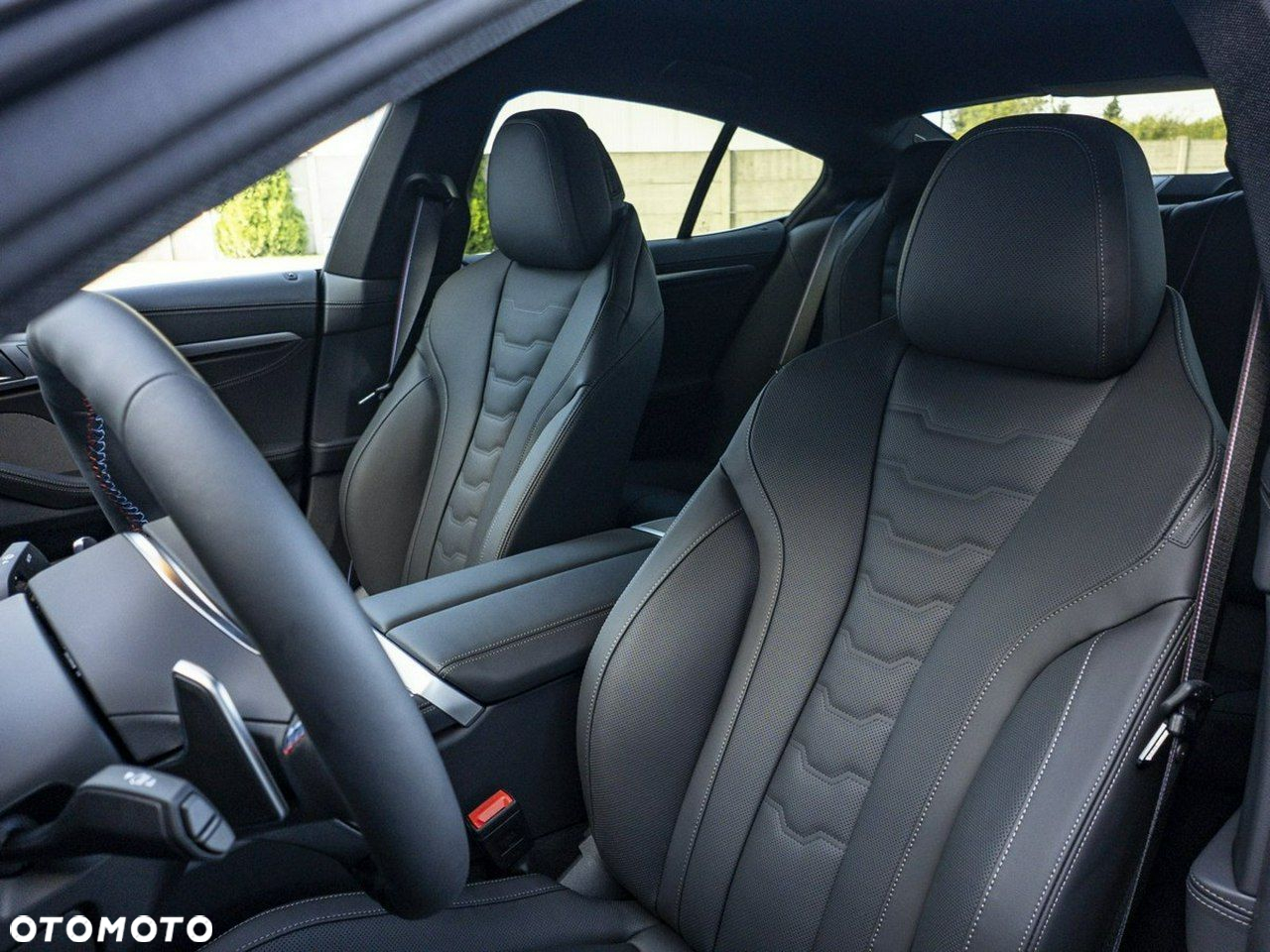 BMW Seria 8 - 17