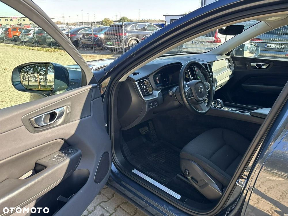Volvo XC 60 B4 B Geartronic Momentum Pro - 11