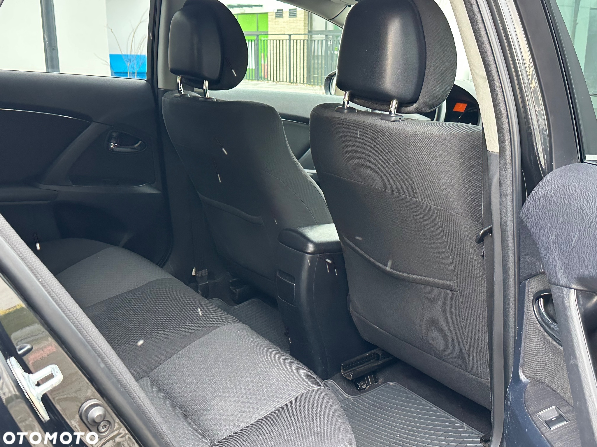 Toyota Avensis 2.0 D-4D Premium - 13