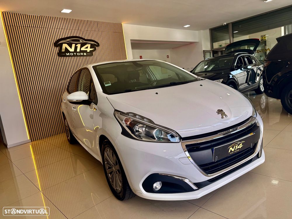 Peugeot 208 1.5 BlueHDi Signature - 4
