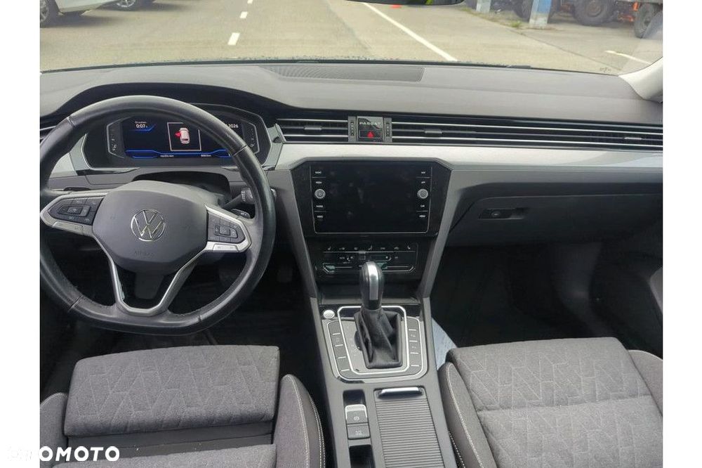 Volkswagen Passat Variant - 7