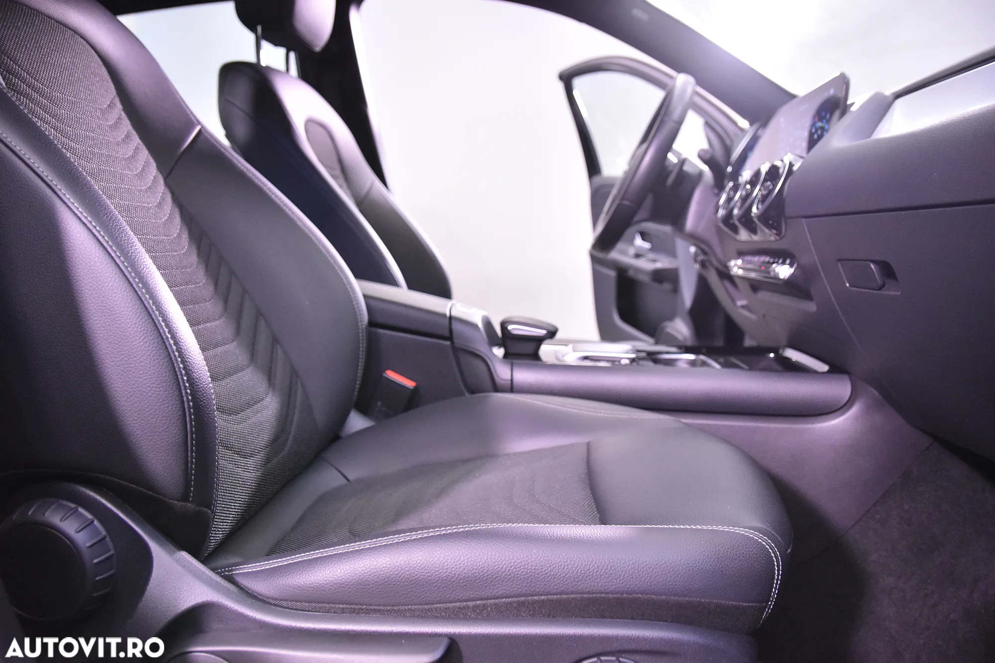 Mercedes-Benz GLA 250 e - 11