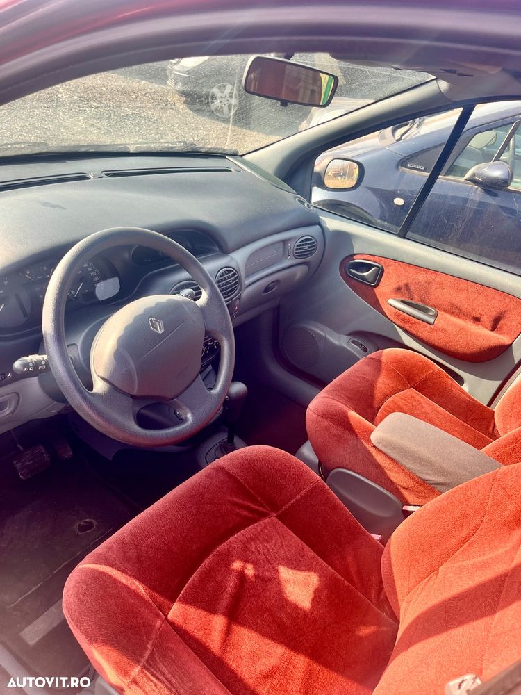 Renault Megane - 2