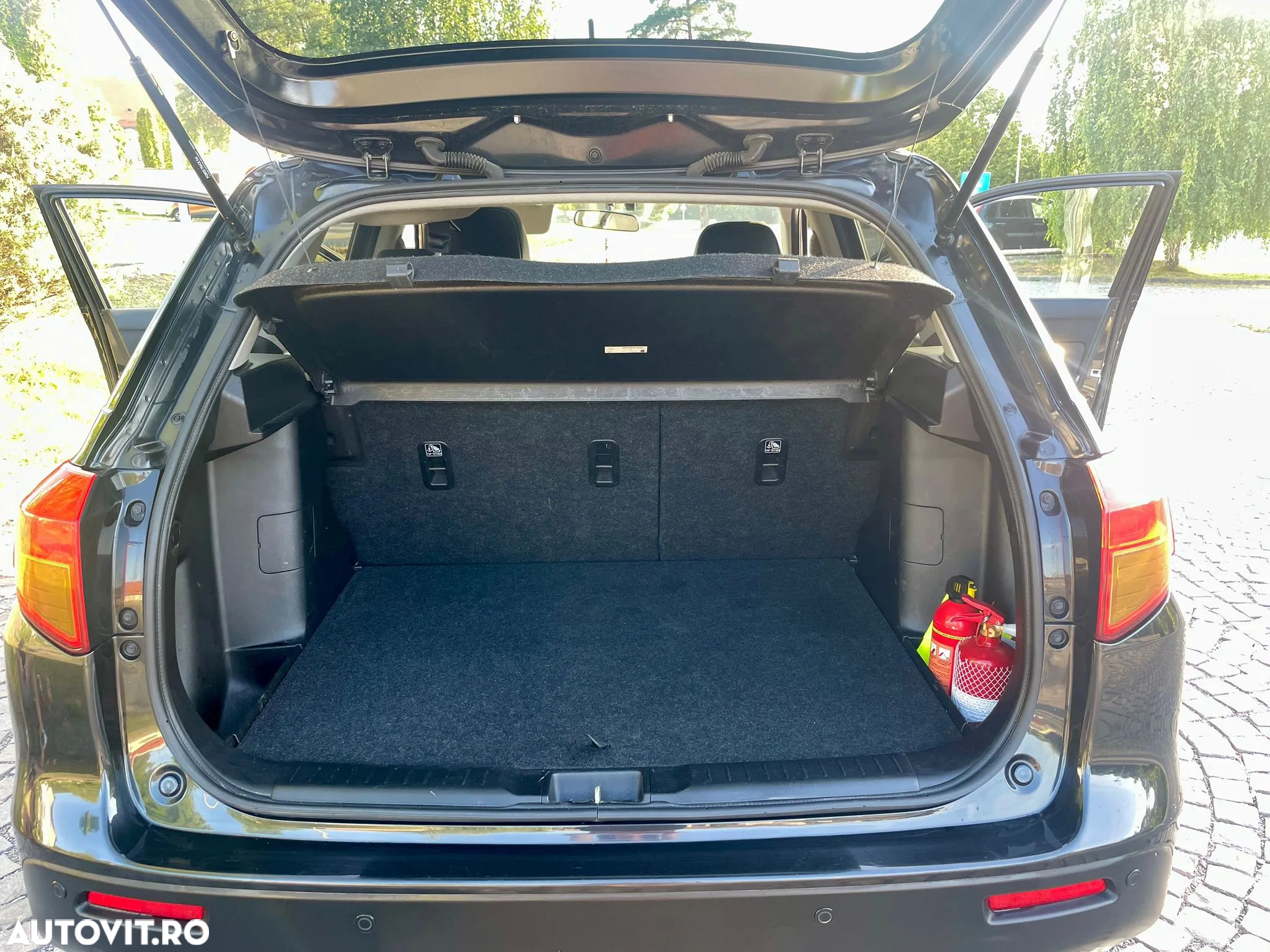 Suzuki Vitara 1.6 DDIS 4X4 Luxus - 19