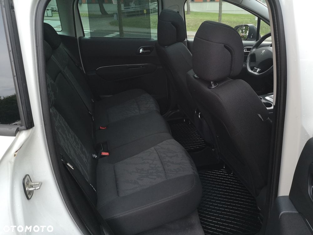 Peugeot 3008 120 VTi Premium - 23