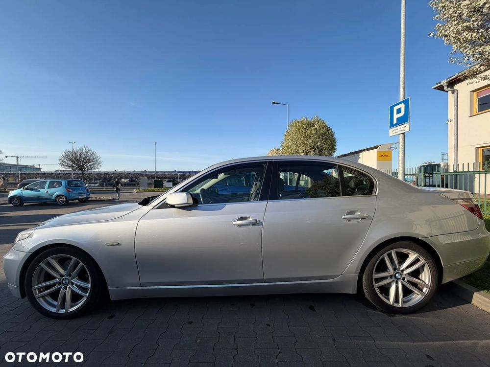 BMW Seria 5 520d - 5