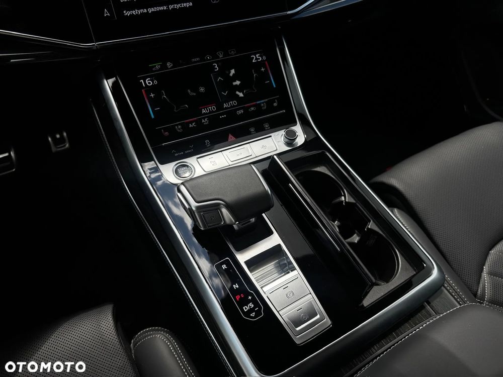 Audi Q8 TFSI e PHEV 360 kW Quattro Tiptronic - 28