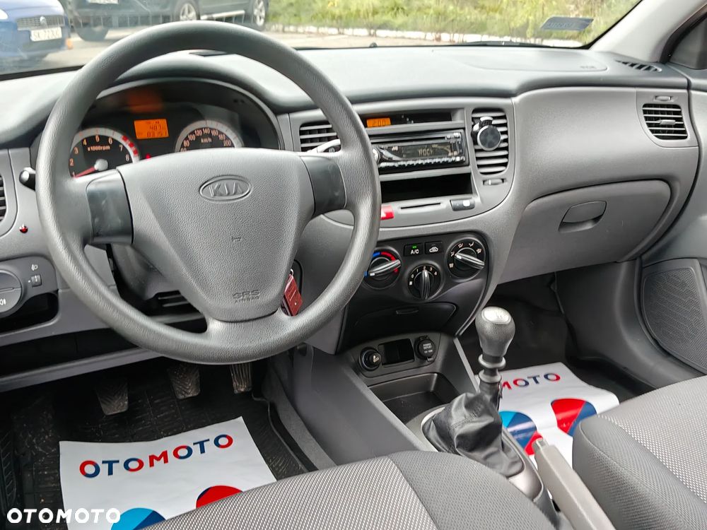 Kia Rio 1.4 Optimum + - 6