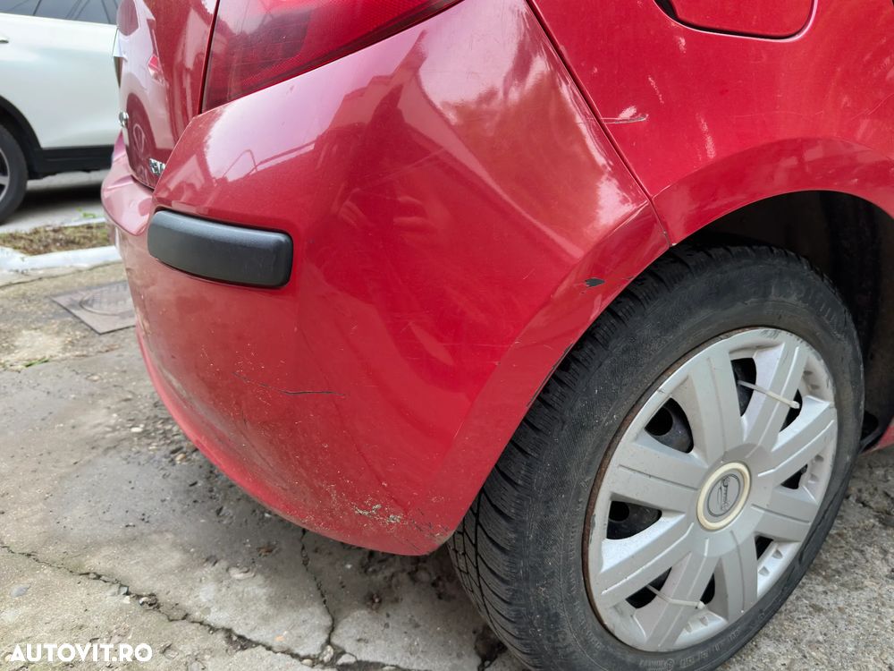 Renault Clio III 1.5dCi Dynamique - 8