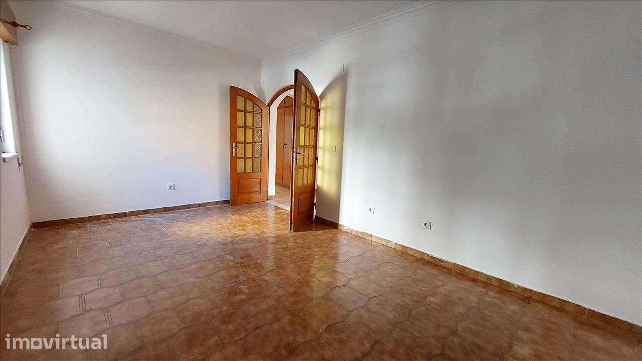 Apartamento T2 com Arrecadação em Algueirão-Mem Martins - Grande imagem: 3/19