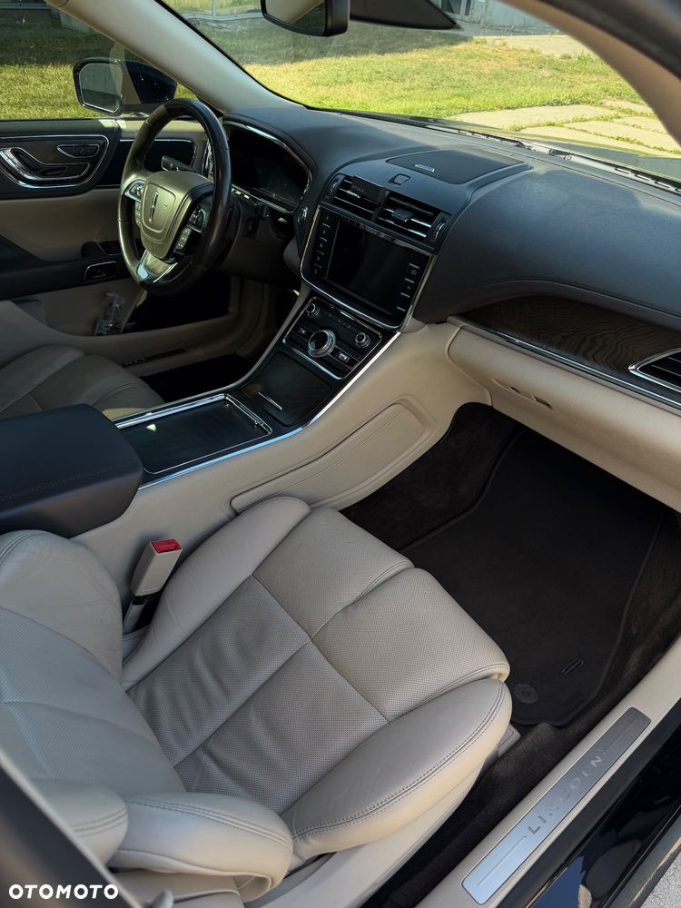 Lincoln Continental - 11
