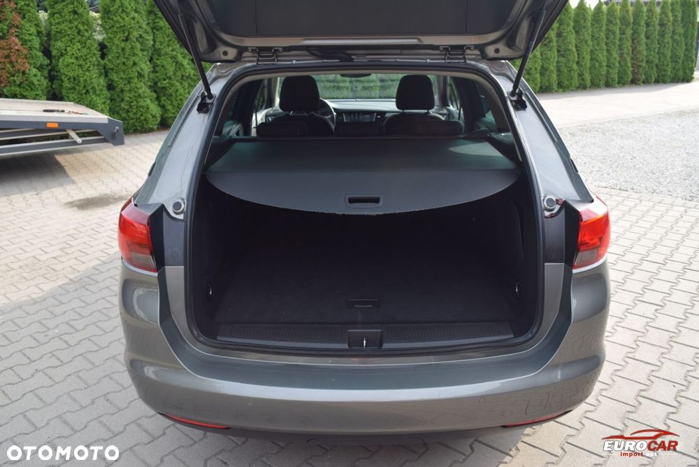 Opel Astra 1.4 Turbo Dynamic - 30