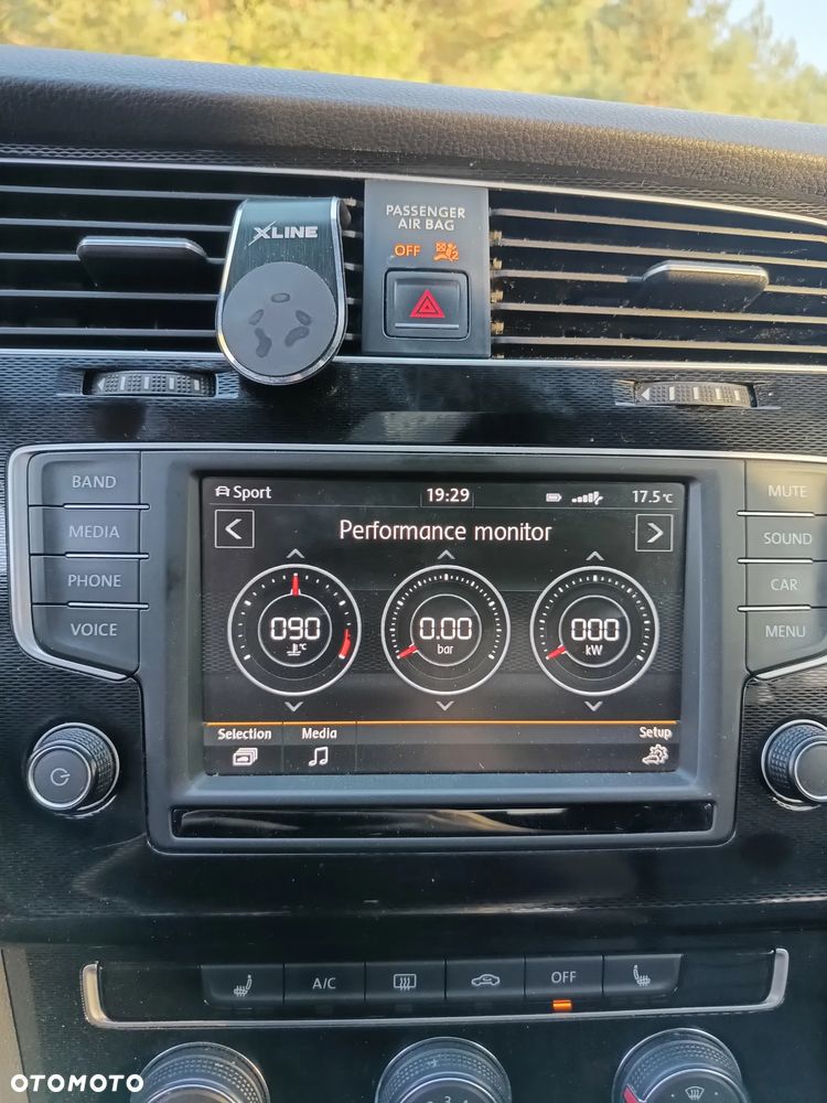 Volkswagen Golf - 15