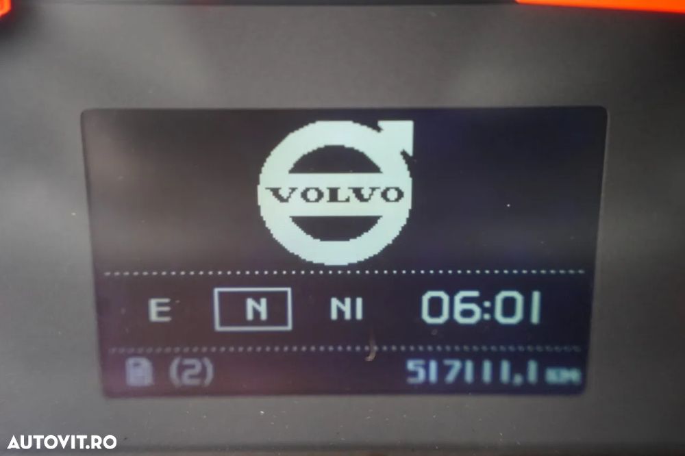 Volvo FM 380 / SOLO / 6X2 / PENTRU ANIMALE / PĂSĂRI / RIDICARE 2.000 KG / EURO 5 - 38
