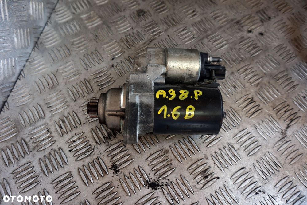 ROZRUSZNIK A3 8P LIFT 1.6 8V 02T911023M AUDI 2008-2013 - 1