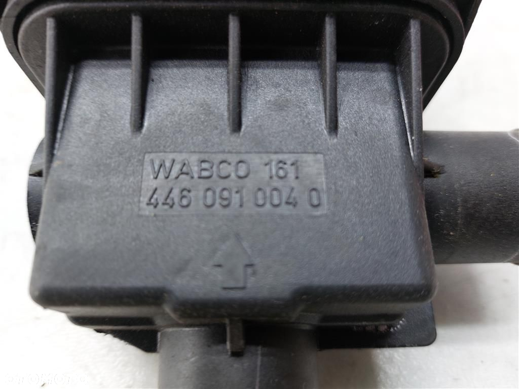 Zawór nagrzewnicy Solaris Urbino 12  4460910040 WABCO 5PIN - 3