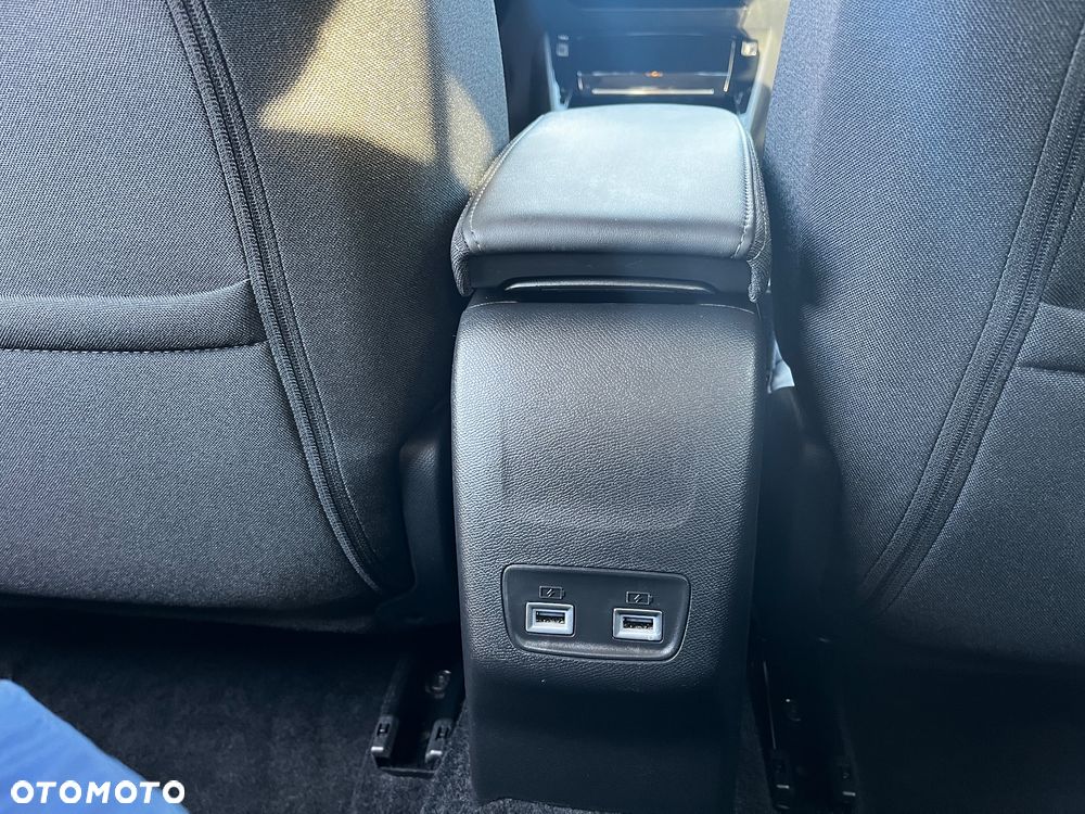 Peugeot 208 PureTech 100 EAT8 Active - 23