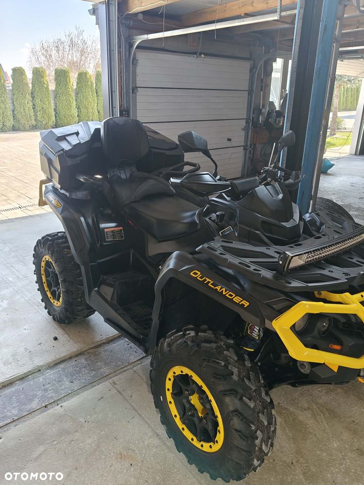Can-Am Outlander Max - 2