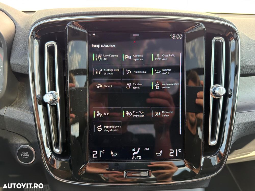 Volvo XC 40 T5 Recharge DKG Ultimate Dark - 9