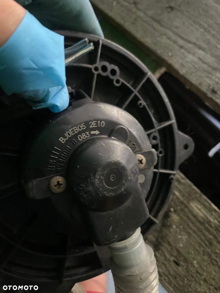 MAZDA PREMACY 1 LIFT  WENTYLATOR NAWIEWU - 2