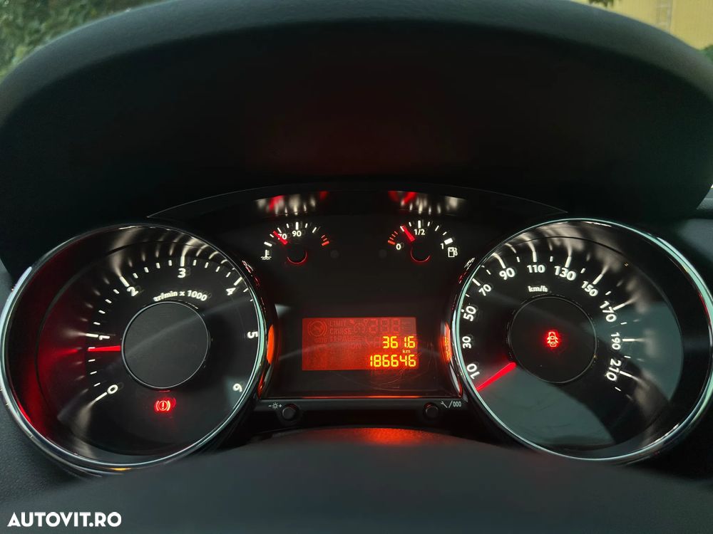 Peugeot 3008 HDi 115 Business-Line - 9