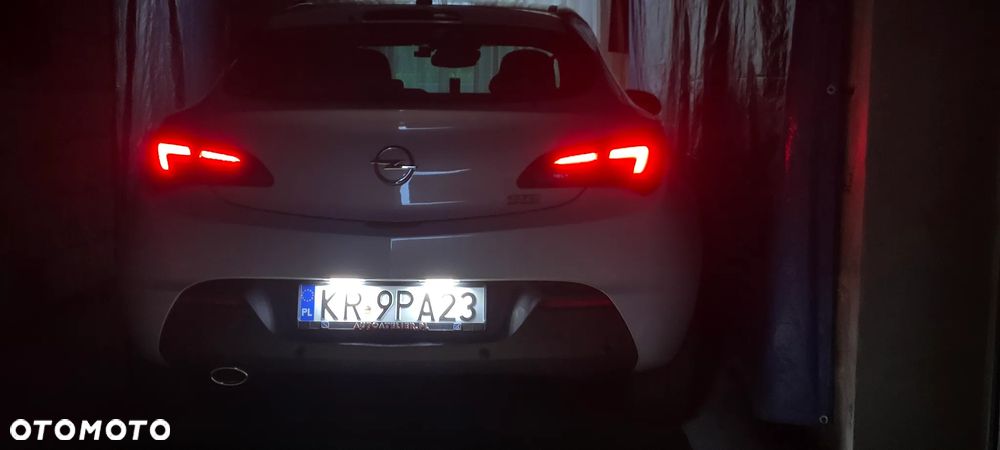 Opel Astra 1.4 Turbo ecoFLEX Start/Stop - 11