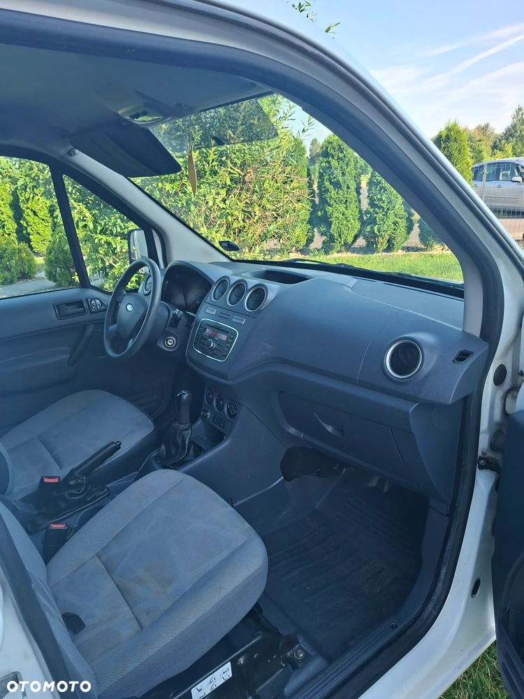 Ford Transit Connect - 20