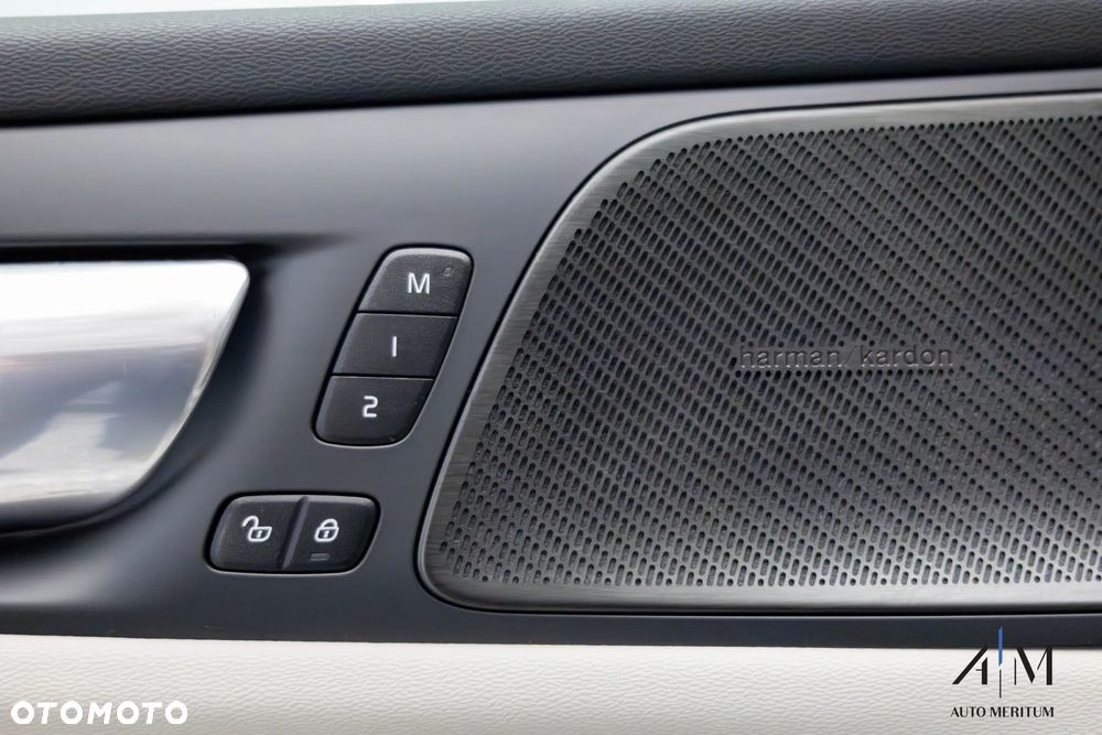 Volvo V60 Cross Country B4 D AWD Geartronic - 12